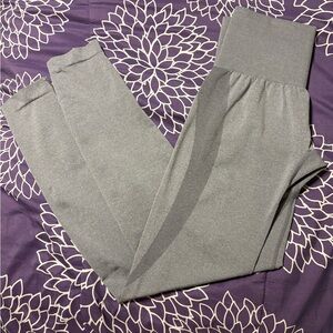 NVGTN Contour seamless leggings in grey., like new